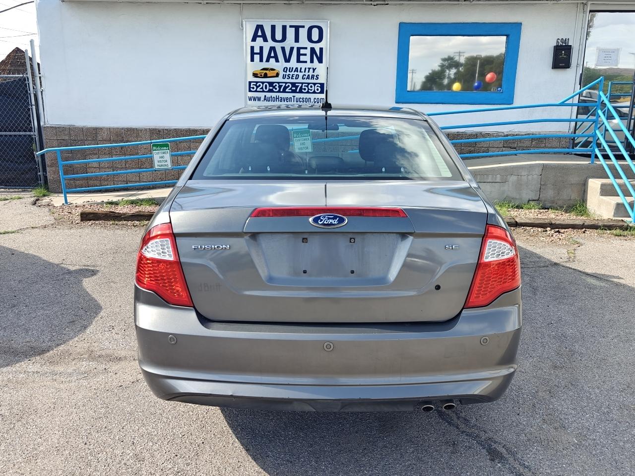 Ford Fusion SE 2012