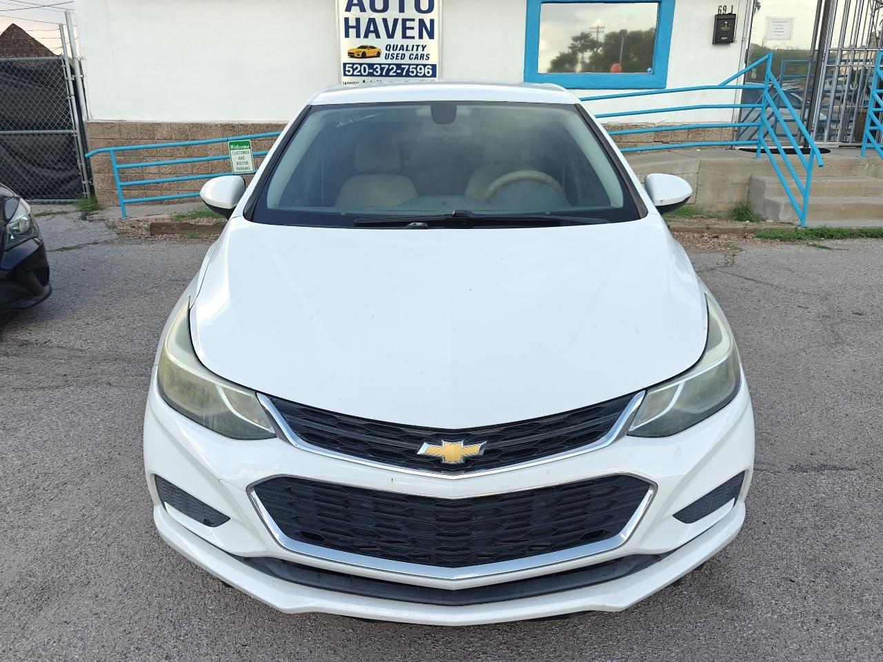 Chevrolet Cruze LT Auto Hatchback 2017
