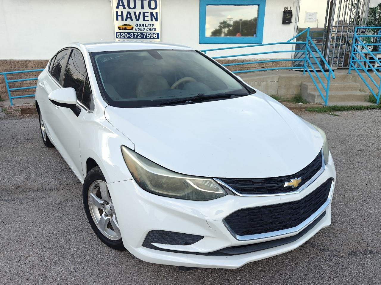 Chevrolet Cruze LT Auto Hatchback 2017