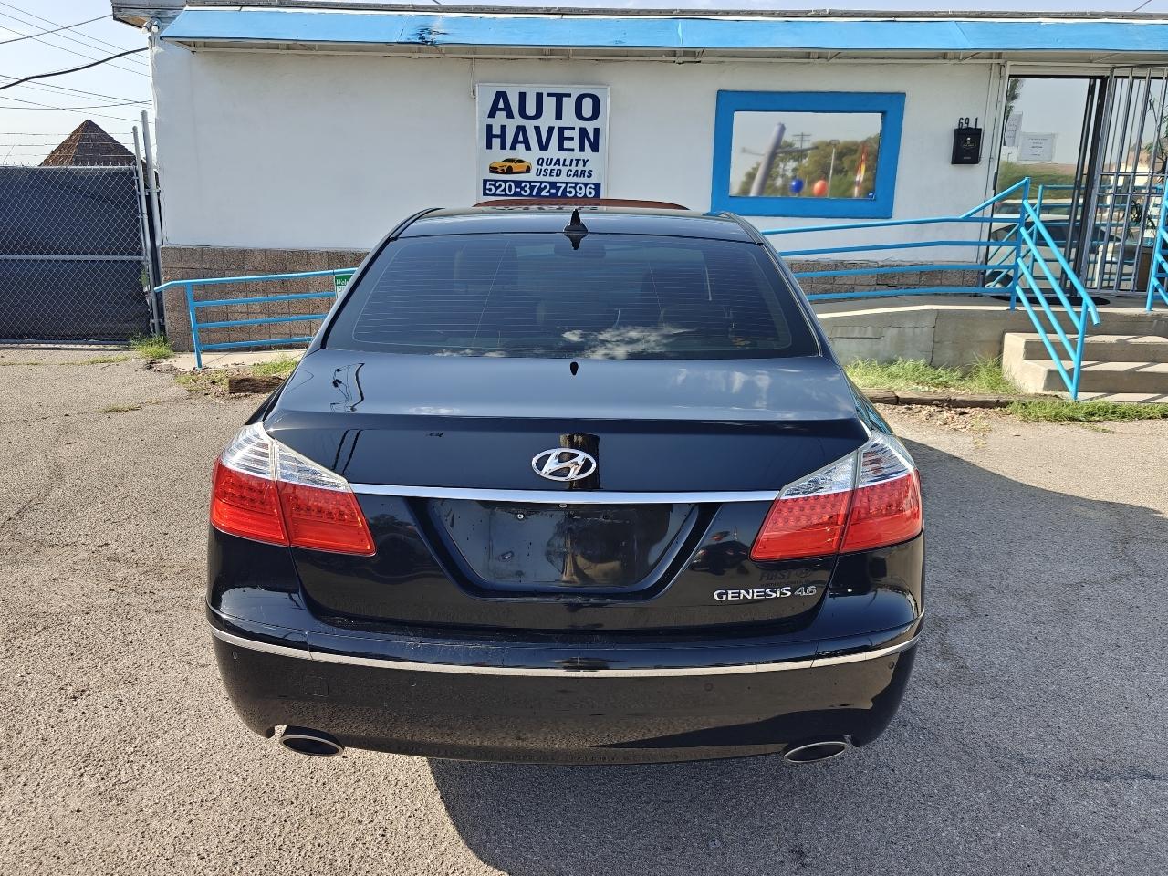 Hyundai Genesis 4.6L 2011