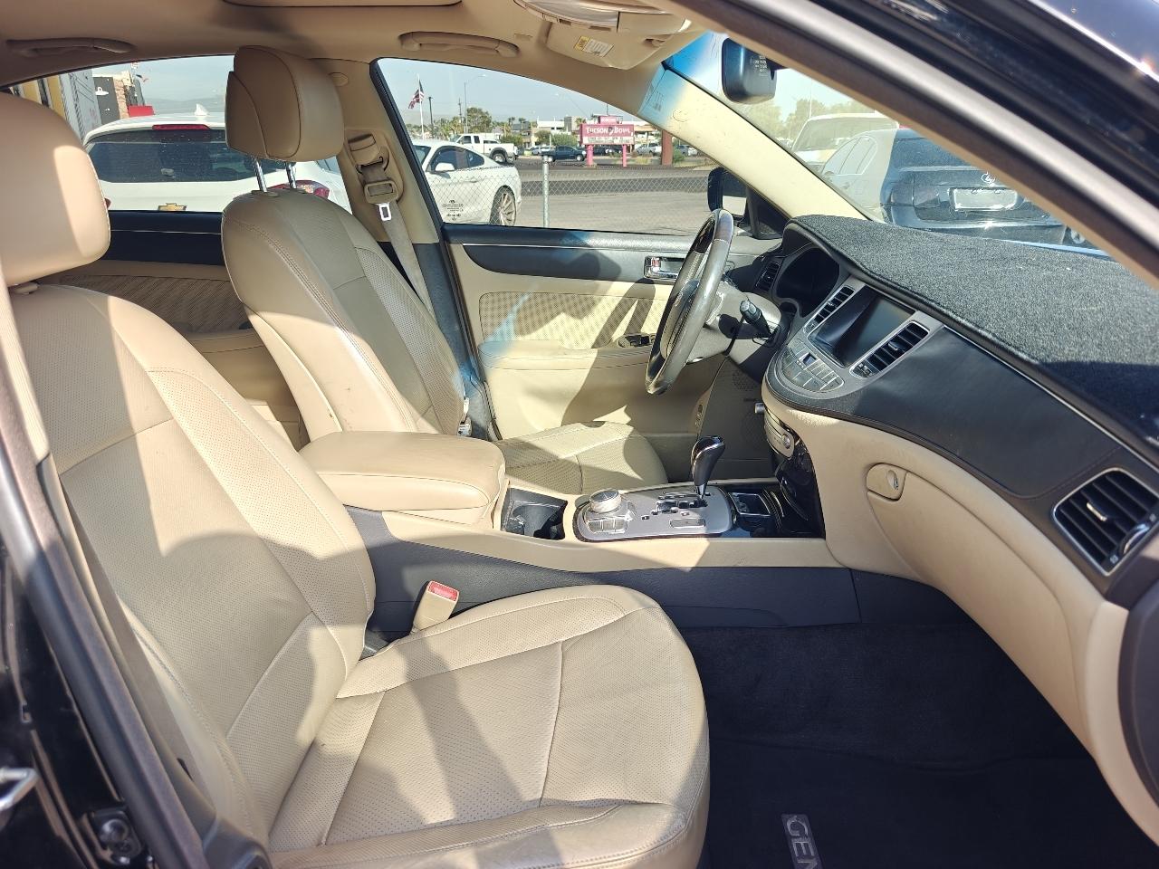 Hyundai Genesis 4.6L 2011