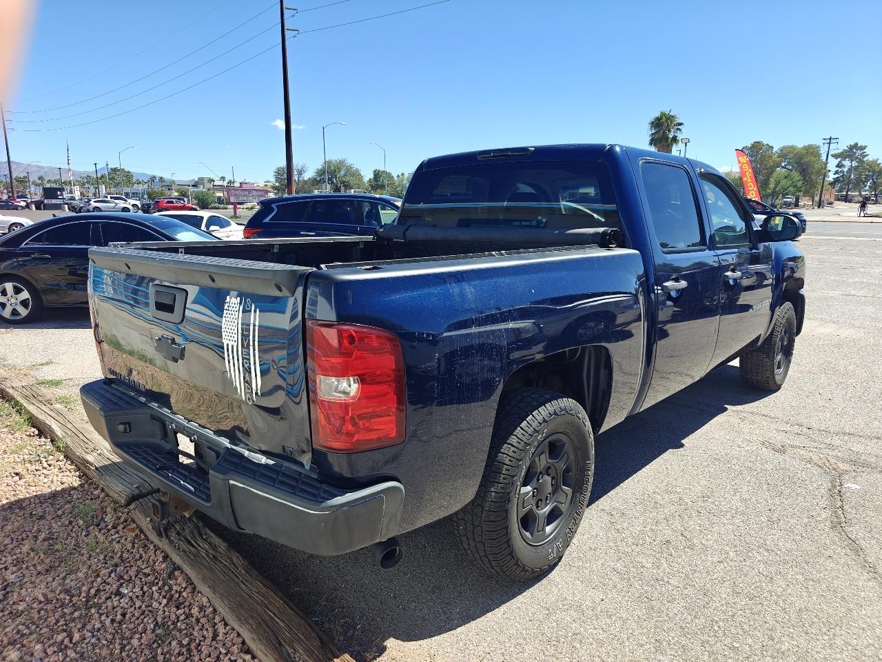 Chevrolet Silverado 1500 LS Crew Cab 2WD 2009