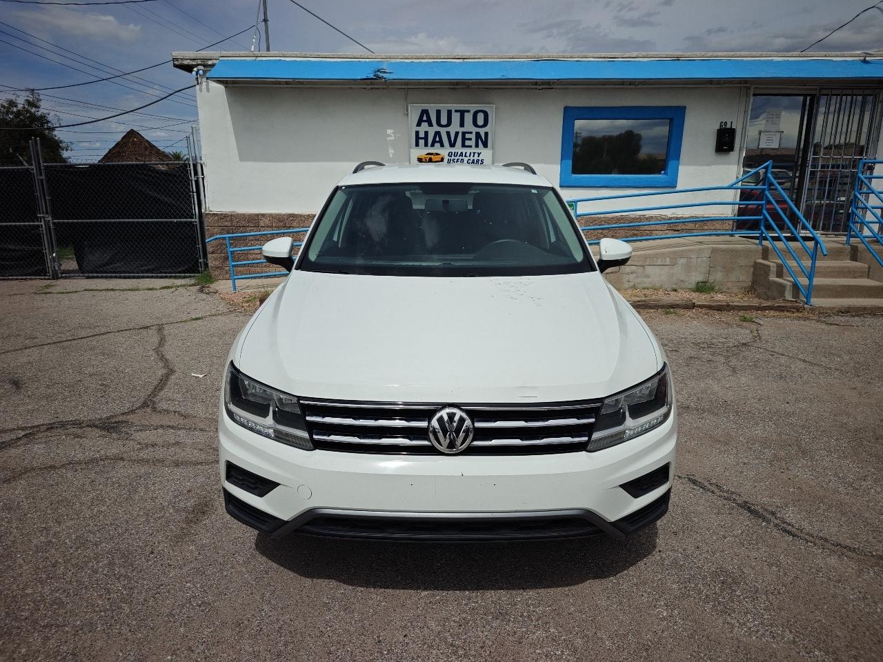 Volkswagen Tiguan S 2019