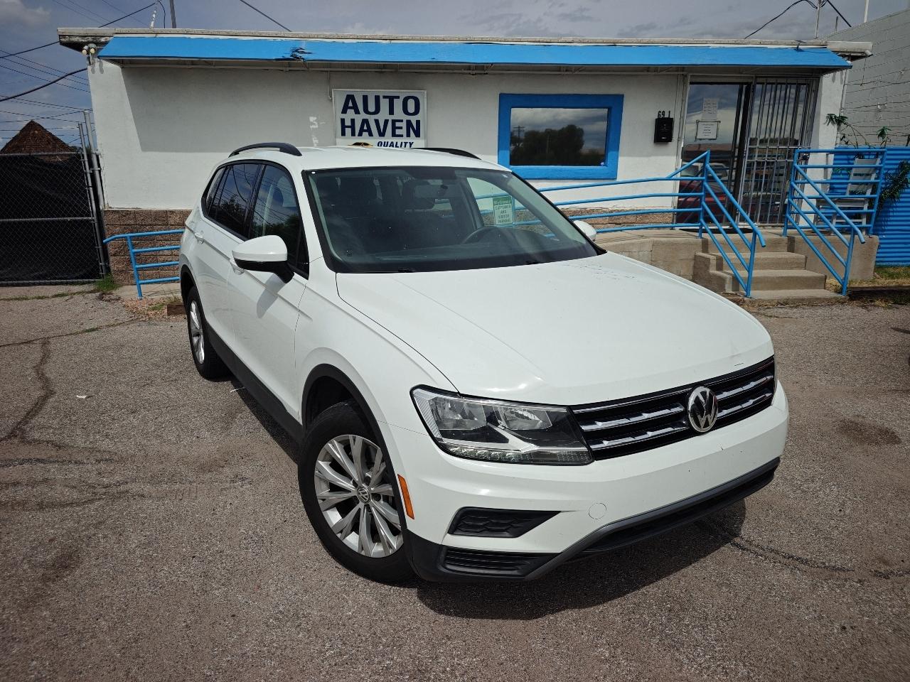 Volkswagen Tiguan S 2019