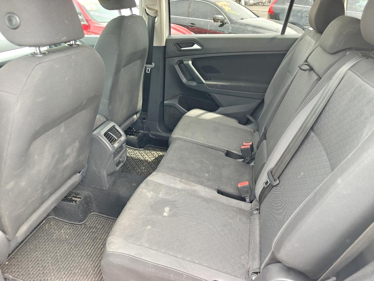 Volkswagen Tiguan S 2019