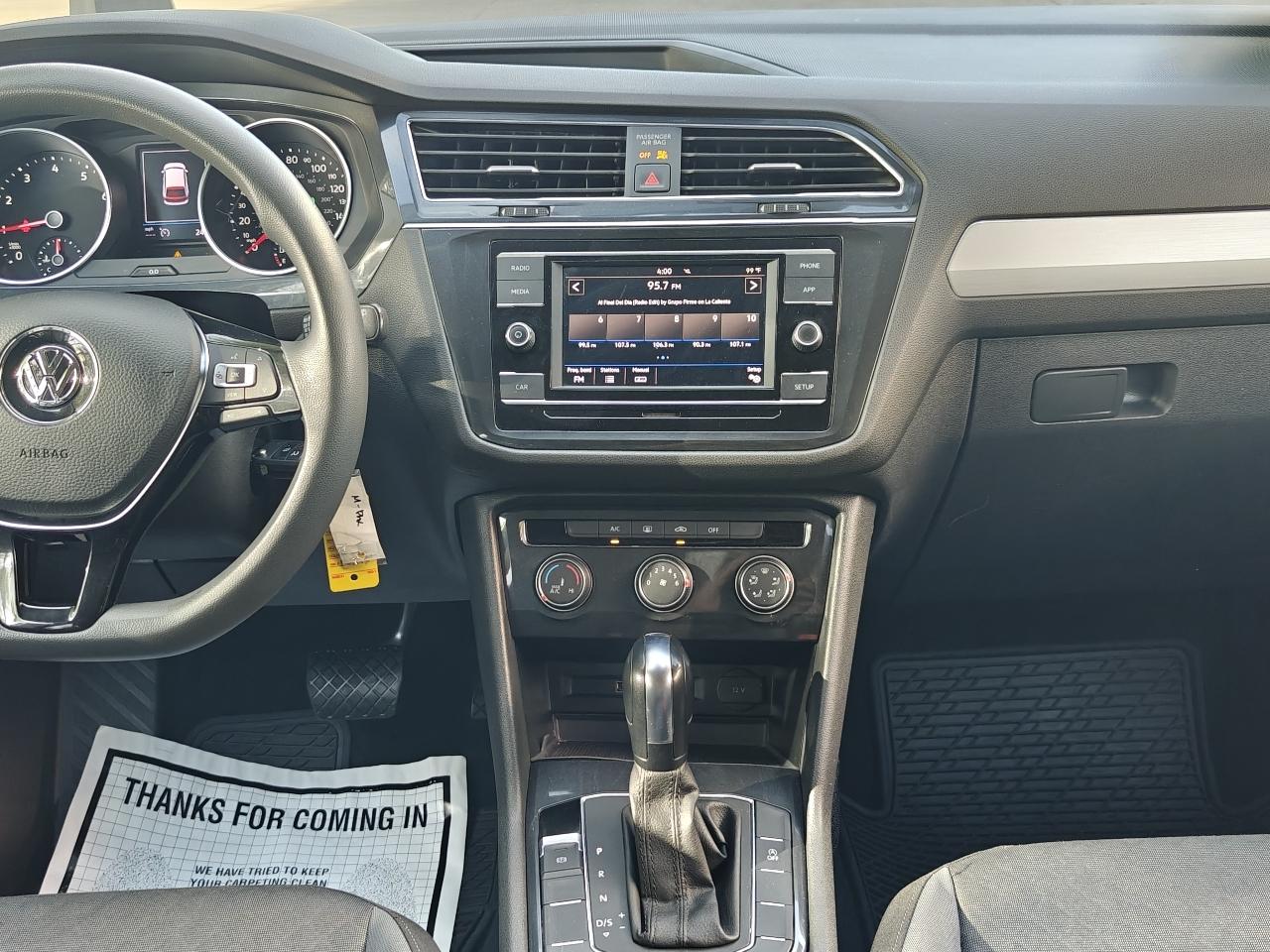 Volkswagen Tiguan S 2019