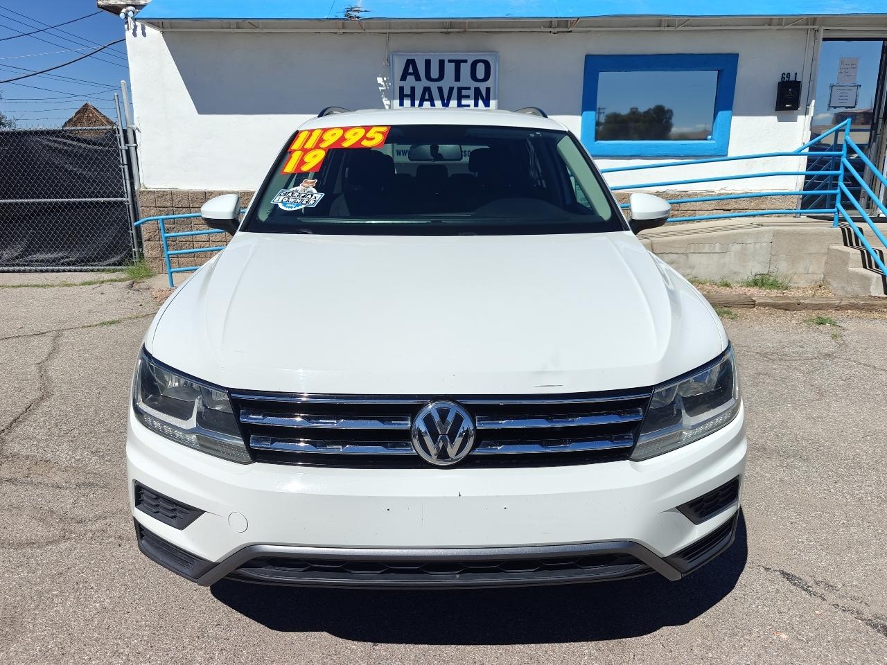 Volkswagen Tiguan S 2019