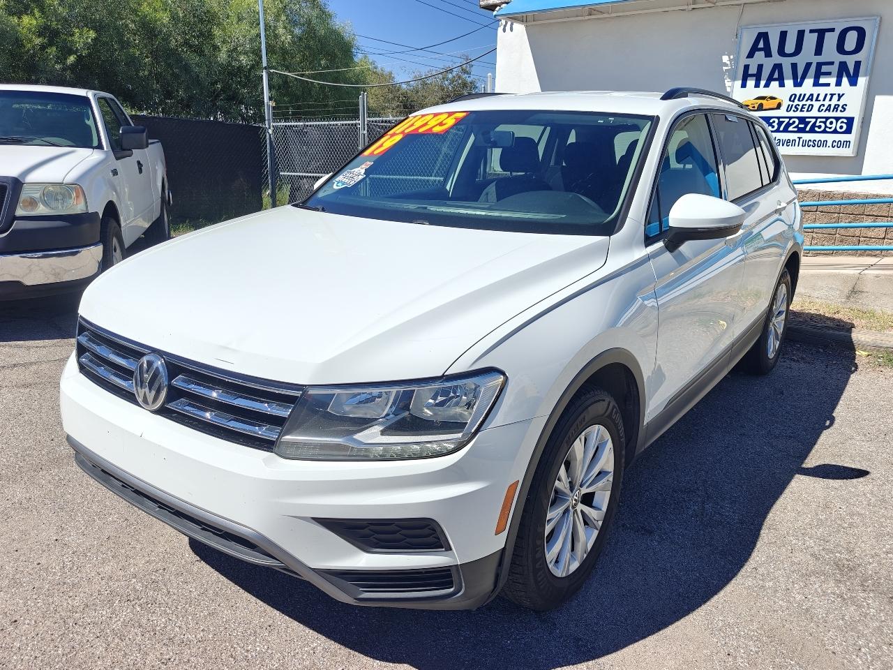 Volkswagen Tiguan S 2019