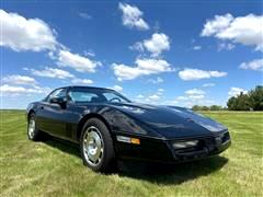 1986 Chevrolet Corvette  1986 Chevrolet Corvette