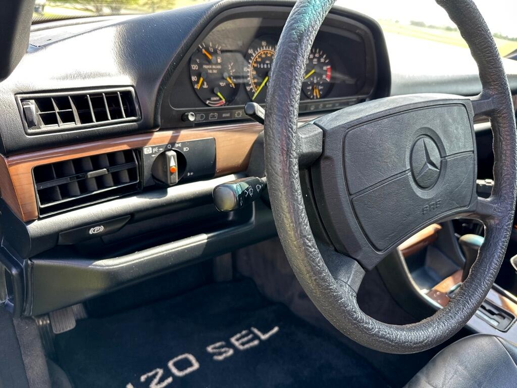 Mercedes-Benz 420  1987