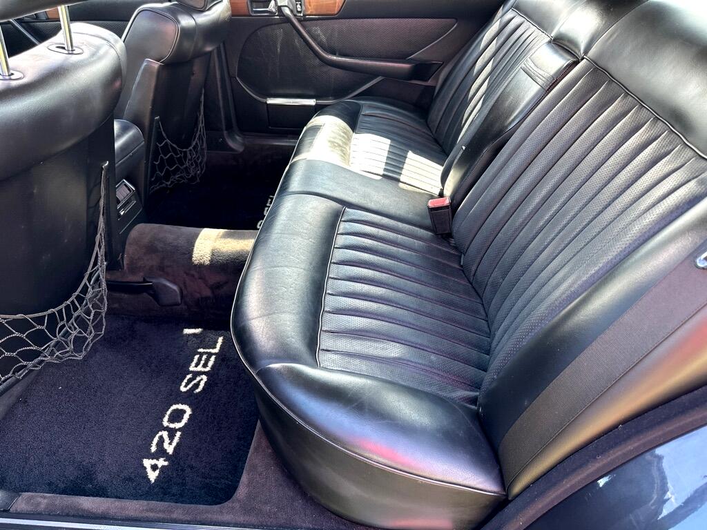 Mercedes-Benz 420  1987