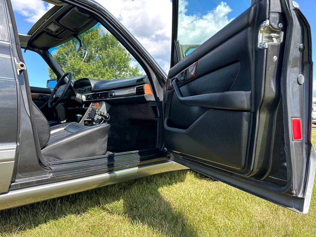 Mercedes-Benz 420  1987