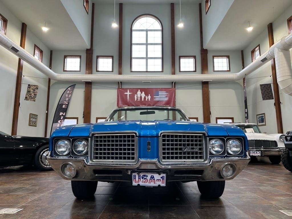 1972 Oldsmobile Cutlass 