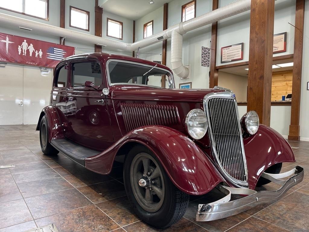 1934 Ford Victoria 