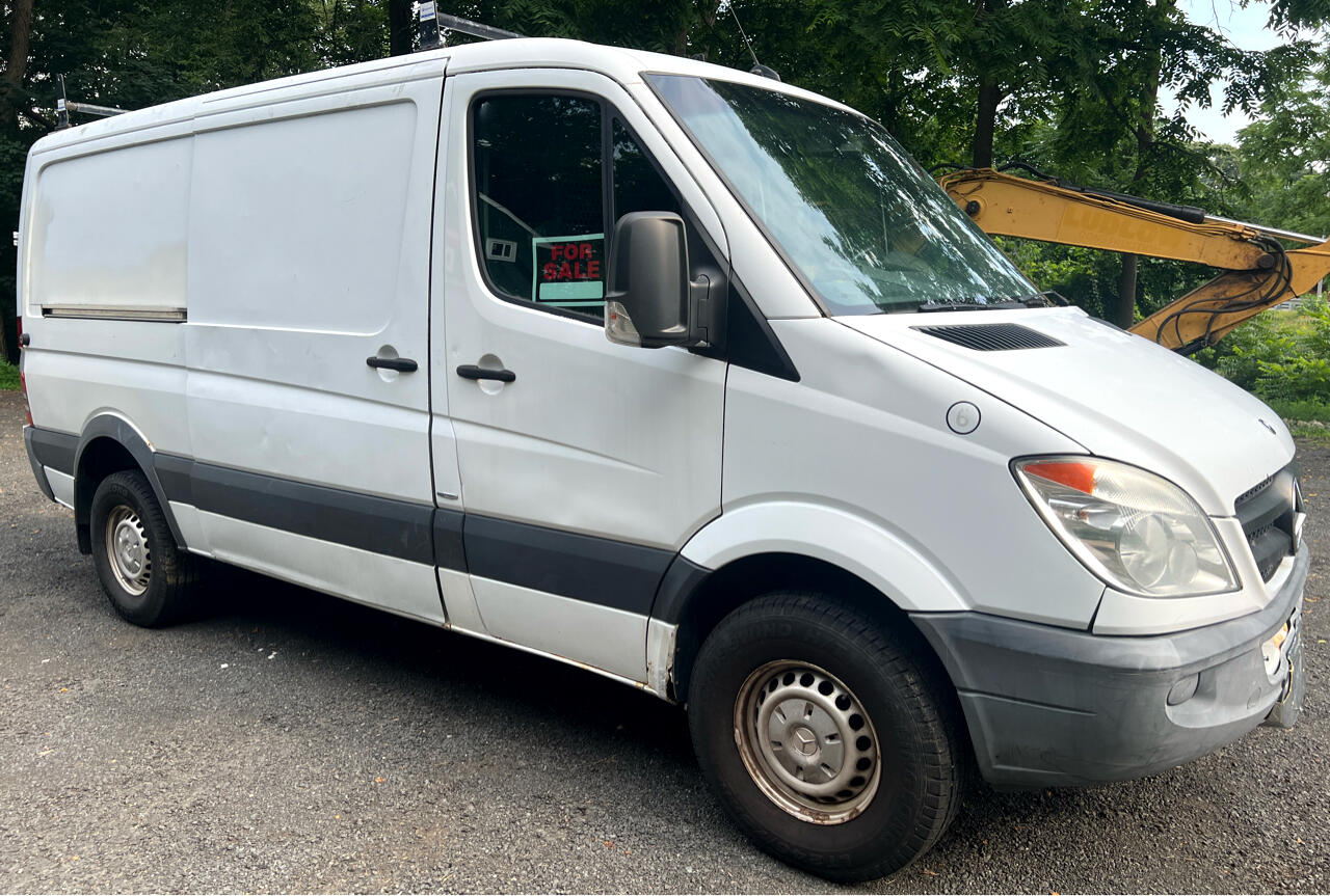 Mercedes-Benz Sprinter 2500 High Roof 144-in. WB 2012 Mercedes-Benz Sprinter 2500 High Roof 144-in. WB 2012