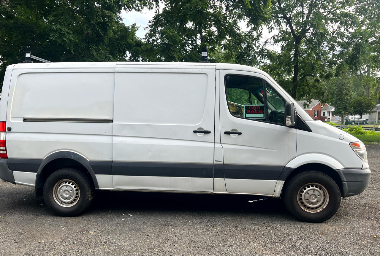 Mercedes-Benz Sprinter 2500 High Roof 144-in. WB 2012 Mercedes-Benz Sprinter 2500 High Roof 144-in. WB 2012