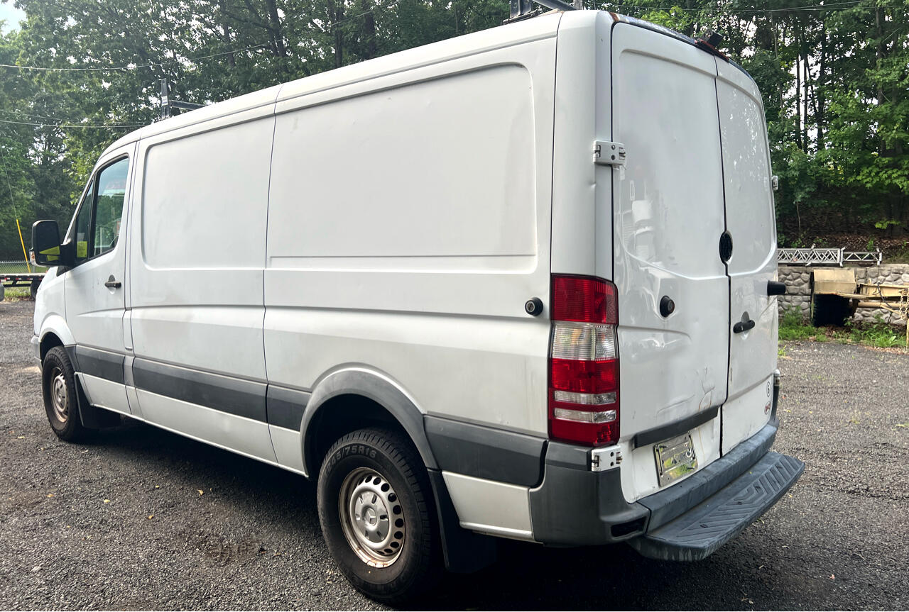 Mercedes-Benz Sprinter 2500 High Roof 144-in. WB 2012 Mercedes-Benz Sprinter 2500 High Roof 144-in. WB 2012