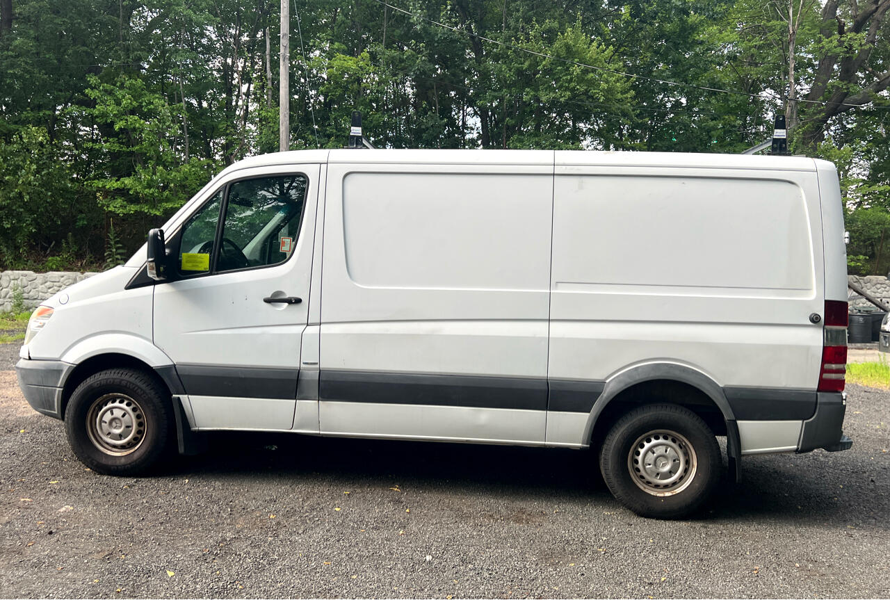 Mercedes-Benz Sprinter 2500 High Roof 144-in. WB 2012 Mercedes-Benz Sprinter 2500 High Roof 144-in. WB 2012
