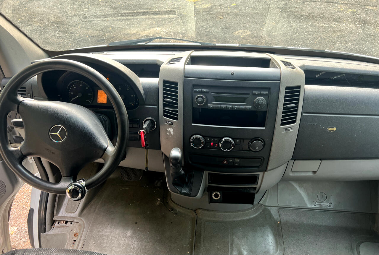 Mercedes-Benz Sprinter 2500 High Roof 144-in. WB 2012 Mercedes-Benz Sprinter 2500 High Roof 144-in. WB 2012