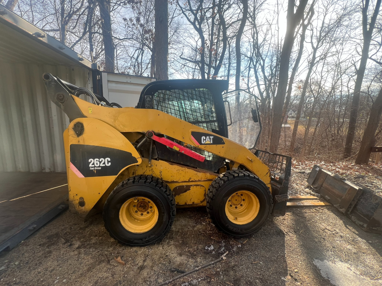 Caterpillar Skid Loader  2011