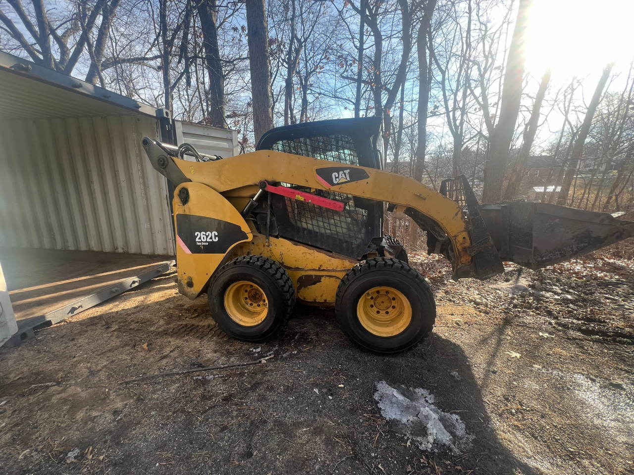 Caterpillar Skid Loader  2011