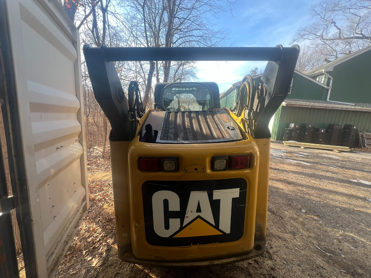Caterpillar Skid Loader  2011