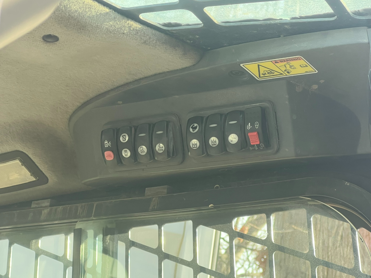 Caterpillar Skid Loader  2011