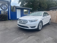 2018 Ford Taurus 