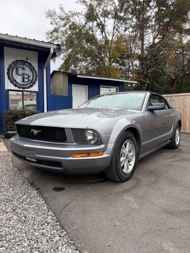 2006 Ford Mustang Standard