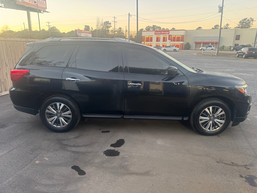 Nissan Pathfinder  2019