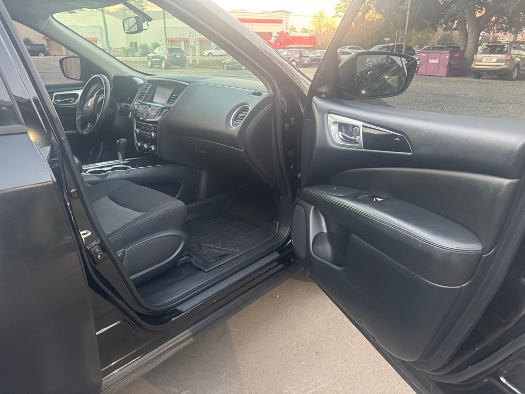 Nissan Pathfinder  2019