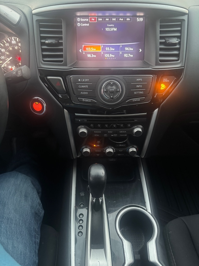 Nissan Pathfinder  2019