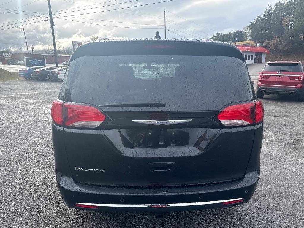 Chrysler Pacifica Touring-L 2020