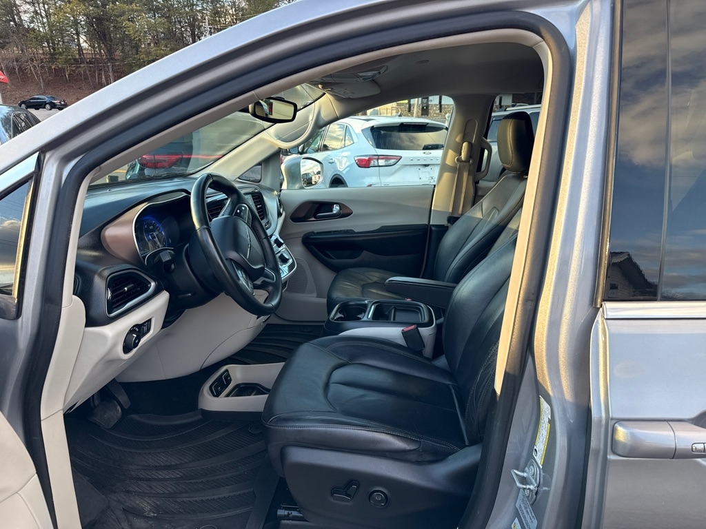 Chrysler Pacifica Touring-L 2017