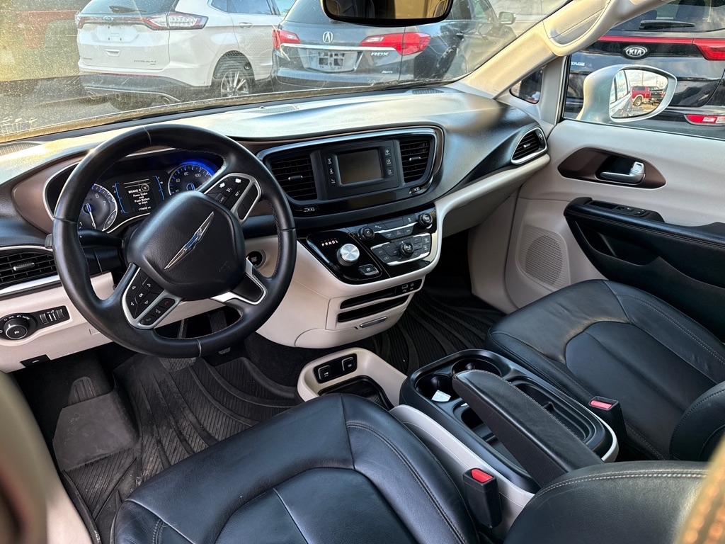 Chrysler Pacifica Touring-L 2017