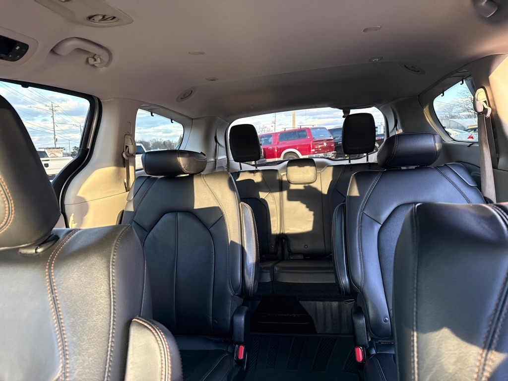 Chrysler Pacifica Touring-L 2017