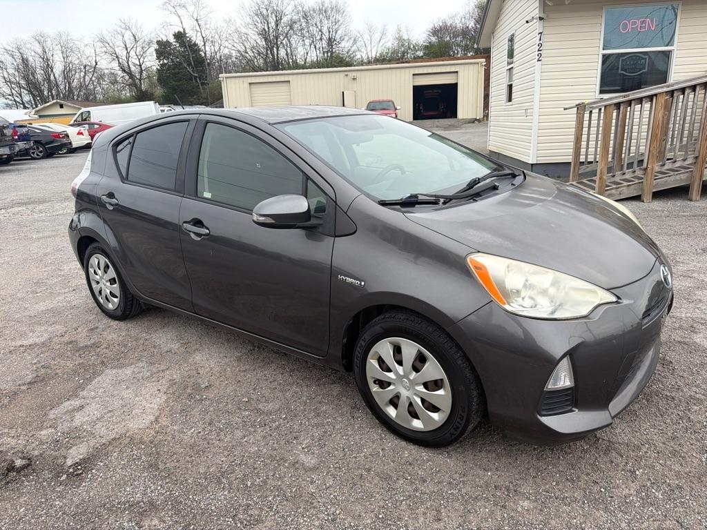 Toyota Prius c One 2013