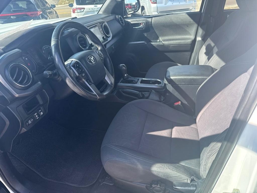 Toyota Tacoma SR5 Double Cab Long Bed V6 6AT 4WD 2017