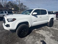 2017 Toyota Tacoma 