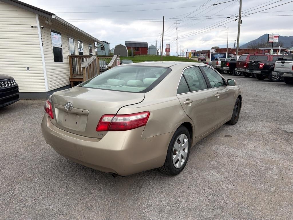 Toyota Camry SE 5-Spd AT 2009