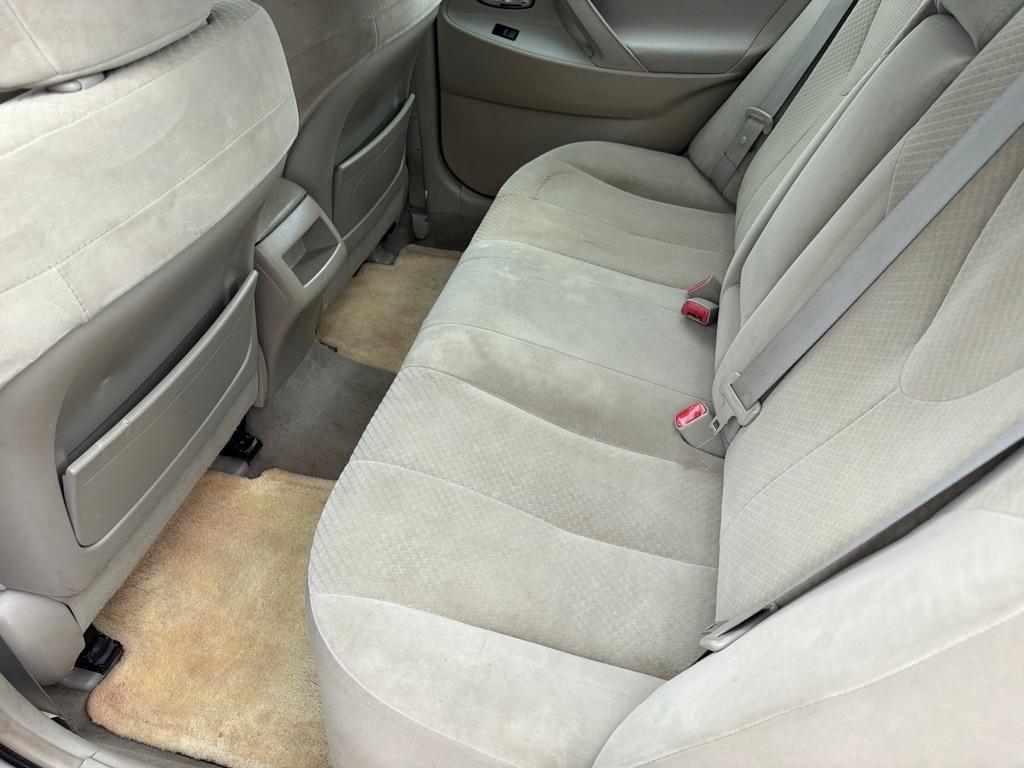 Toyota Camry SE 5-Spd AT 2009