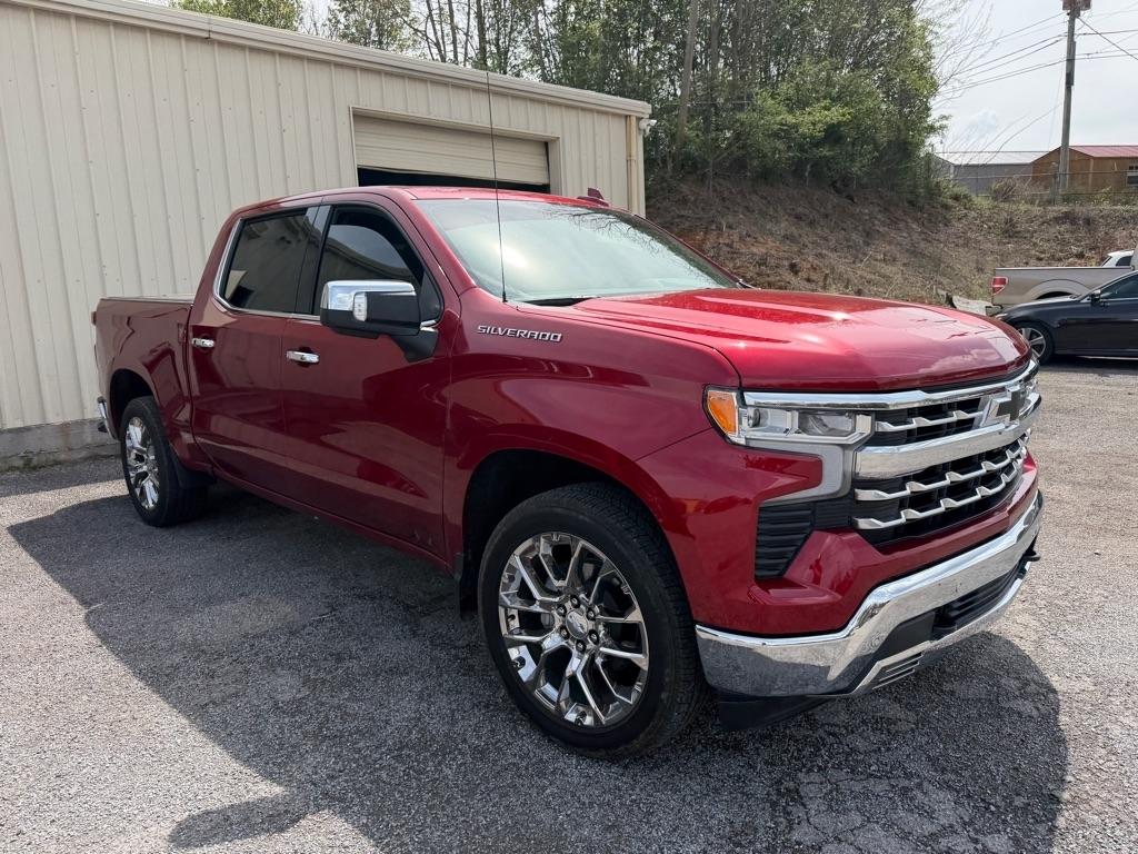 Chevrolet Silverado 1500 LTZ Crew Cab 2WD 2025
