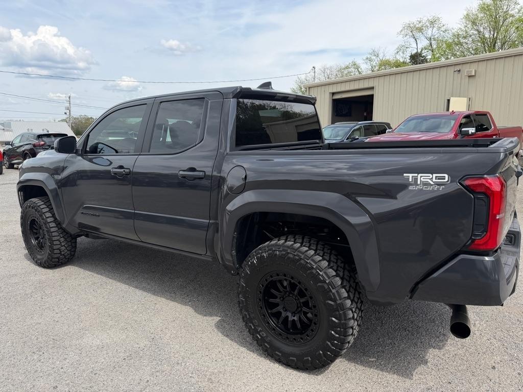 Toyota Tacoma TRD Sport Double Cab 4WD 2026