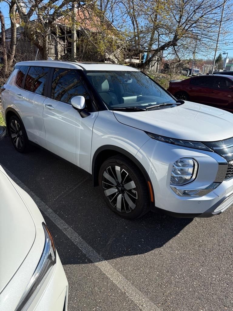 Mitsubishi Outlander SE 2WD 2025