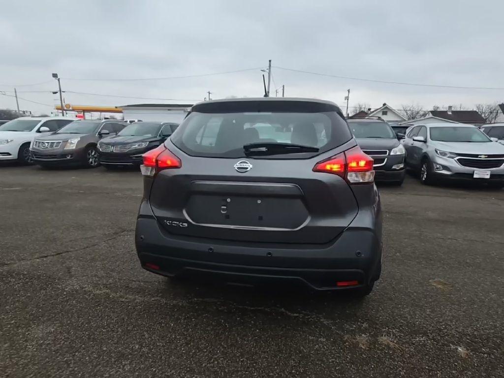Nissan Kicks S 2020
