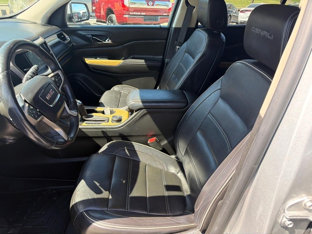 GMC Acadia Denali AWD 2017