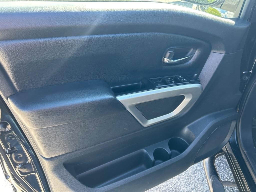Nissan Titan S Crew Cab 2WD 2019