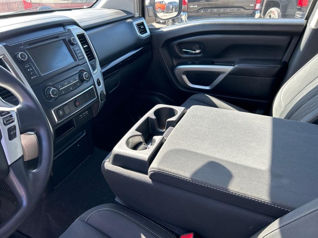 Nissan Titan S Crew Cab 2WD 2019