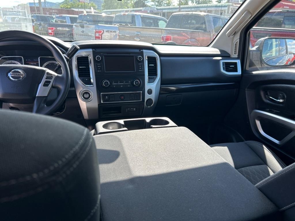 Nissan Titan S Crew Cab 2WD 2019