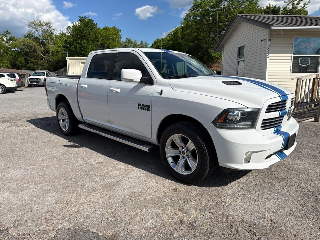 RAM 1500 Sport Crew Cab SWB 4WD 2014